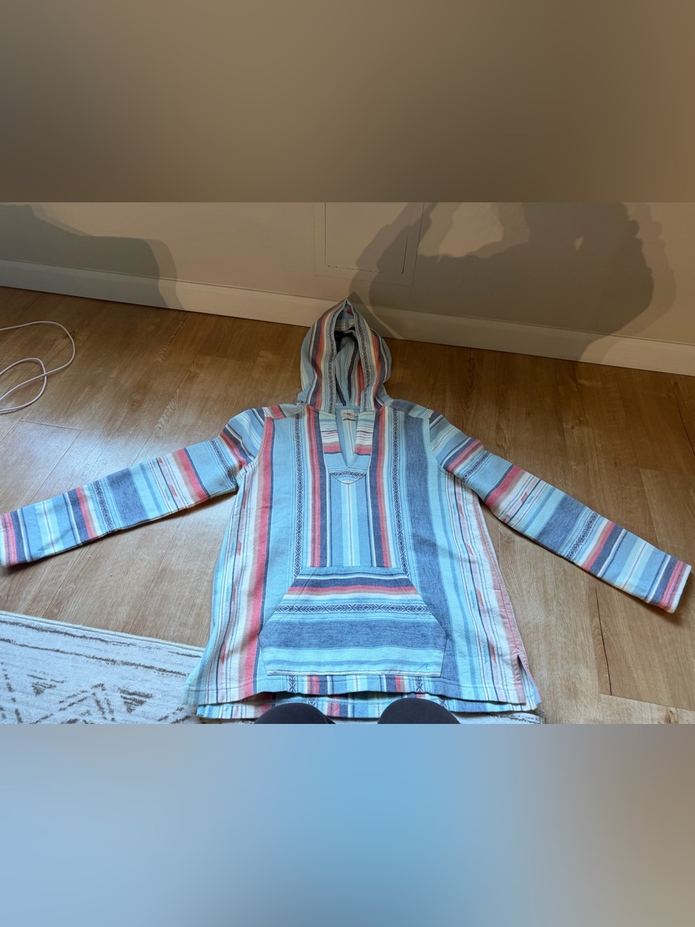 Faherty Baja Sierra 100% organic cotton hoodie size small